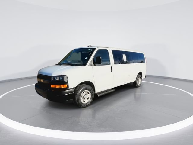 Used 2023 Chevrolet Express 3500 LS image 7