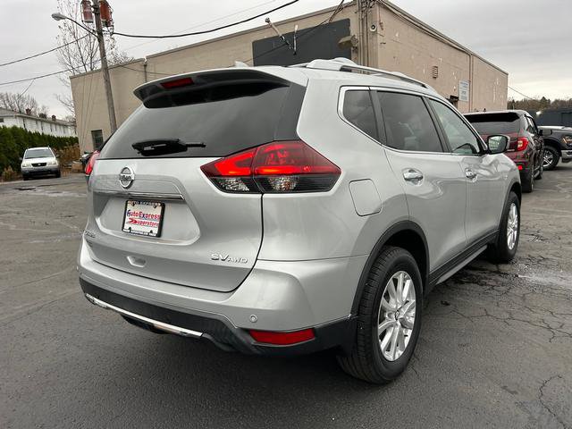 Used 2020 Nissan Rogue SV video 3