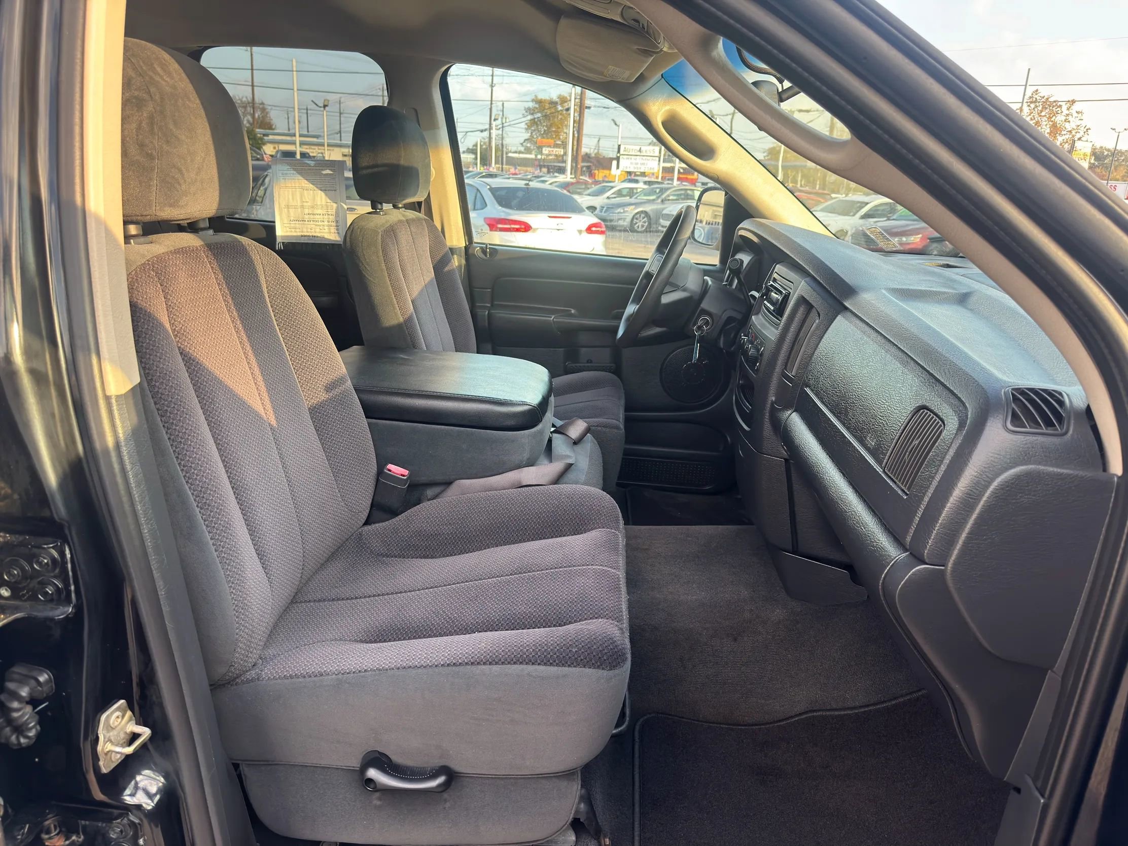 Used 2004 Dodge Ram 1500 Truck SLT image 10