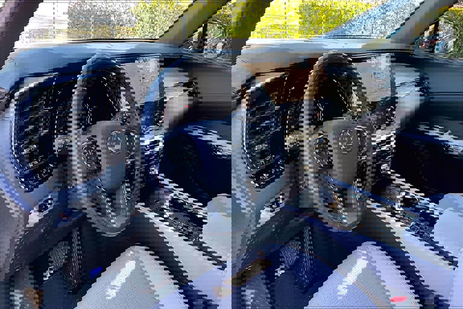 Used 2023 Lexus RX 350 Premium Plus w/ Cold Area Package image 18