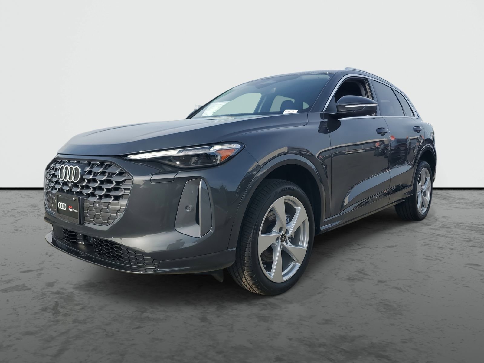 New 2025 Audi Q5 Premium Plus image 2