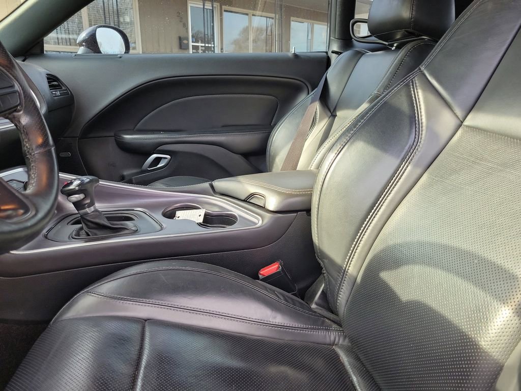 Used 2018 Dodge Challenger GT w/ Driver Convenience Group AWD/4WD image 14