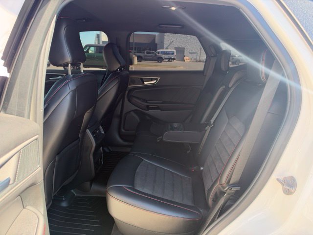 Used 2024 Ford Edge ST-Line AWD/4WD image 6