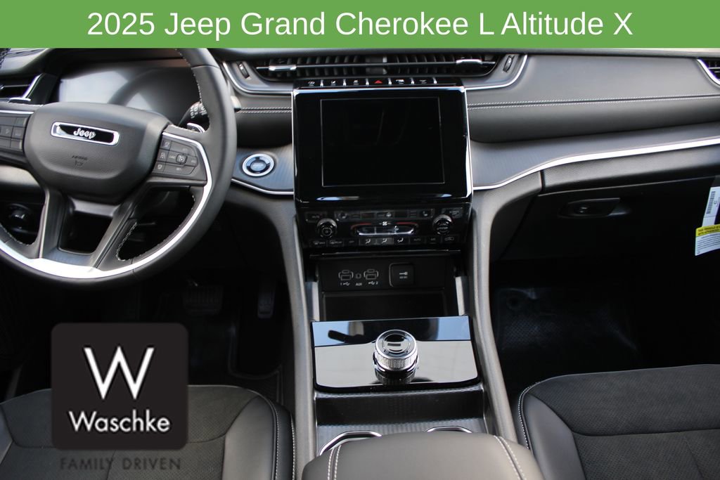 New 2025 Jeep Grand Cherokee L Altitude image 26