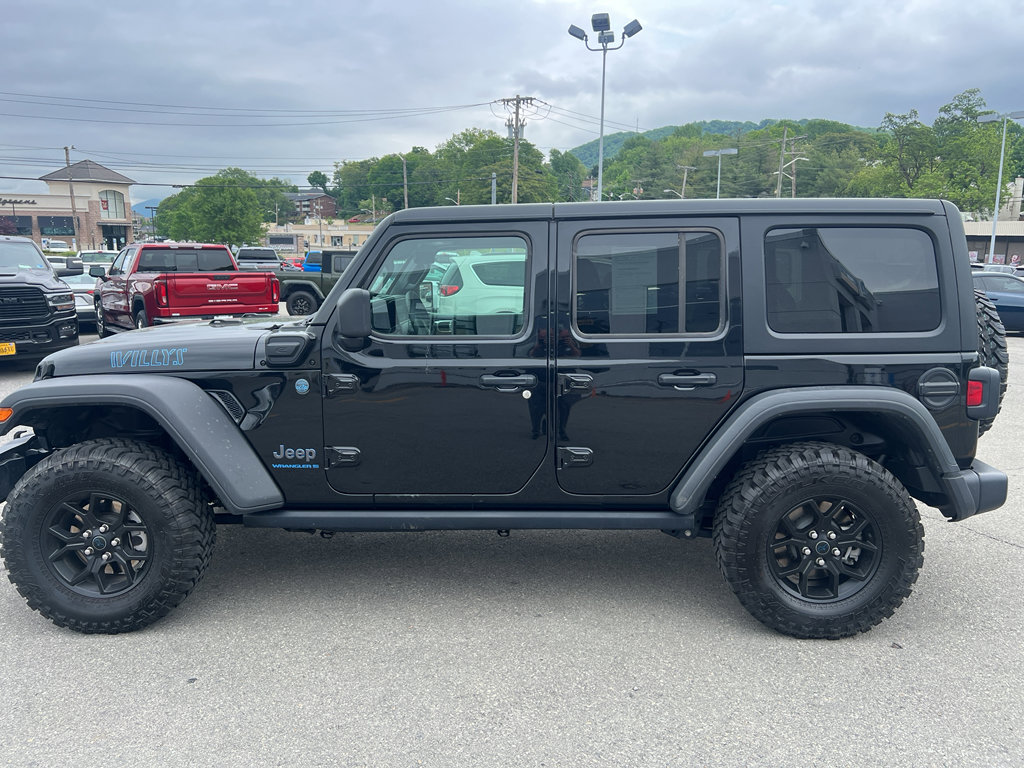 Used 2025 Jeep Wrangler Unlimited Sport S 4xe AWD/4WD image 5