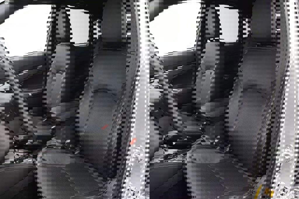 Used 2024 Mitsubishi Outlander Sport SEL image 16