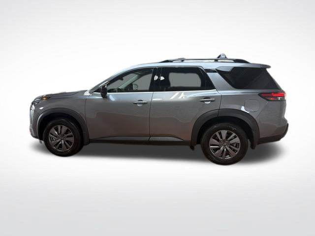 Used 2026 Nissan Pathfinder SV FWD image 4
