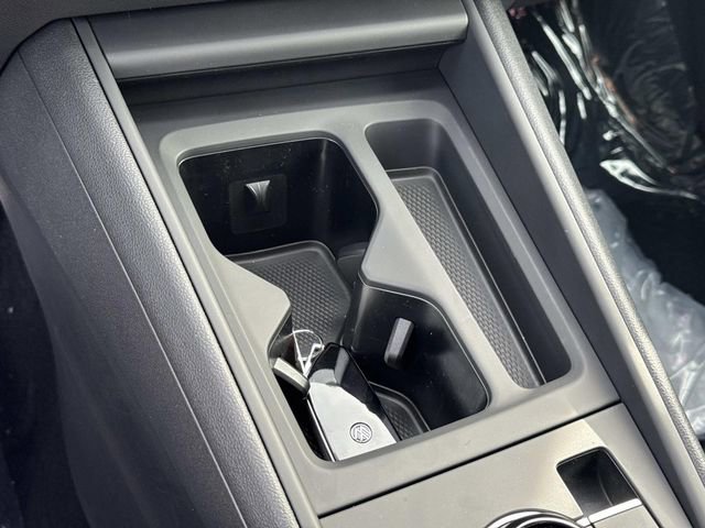 New 2026 Volkswagen Tiguan SE R-Line FWD image 21