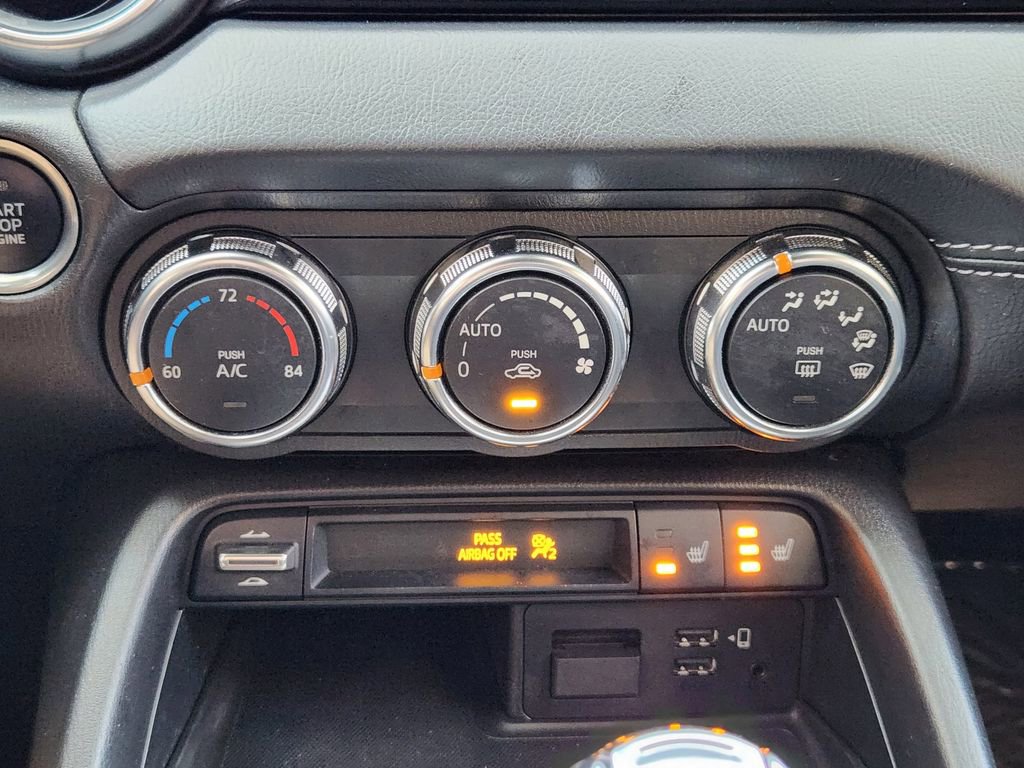 Used 2021 MAZDA MX-5 Miata RF Grand Touring image 19