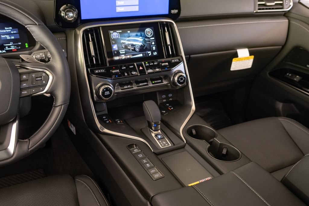 New 2026 Lexus LX 700h Luxury w/ Appearance Package AWD/4WD image 21
