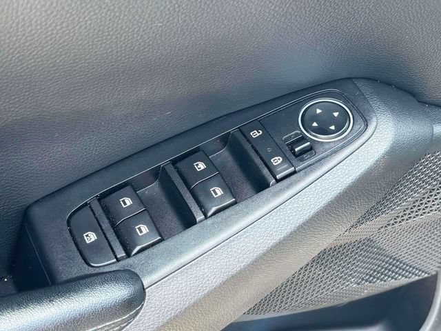 Used 2021 Kia Seltos S FWD image 9