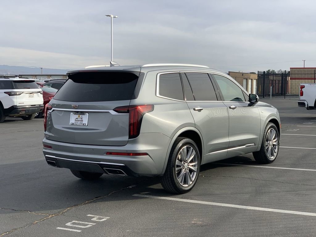 Used 2023 Cadillac XT6 Premium Luxury image 4
