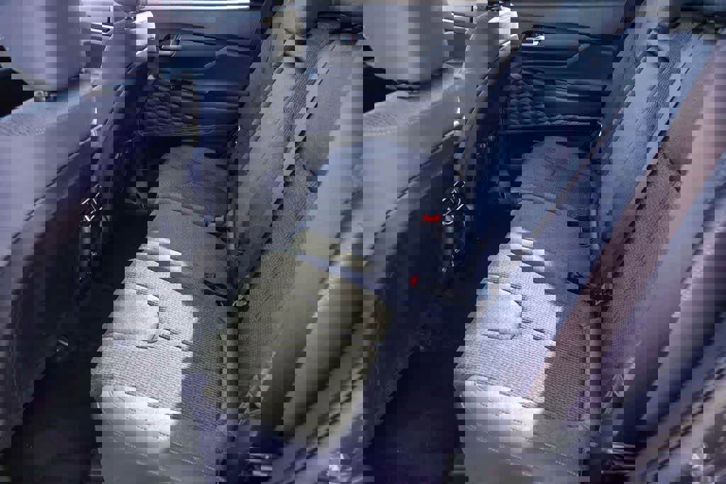 Used 2023 Hyundai Santa Fe SEL w/ Cargo Package image 17