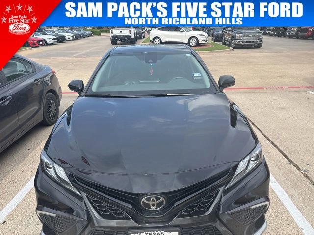 Used 2023 Toyota Camry XSE FWD image 2