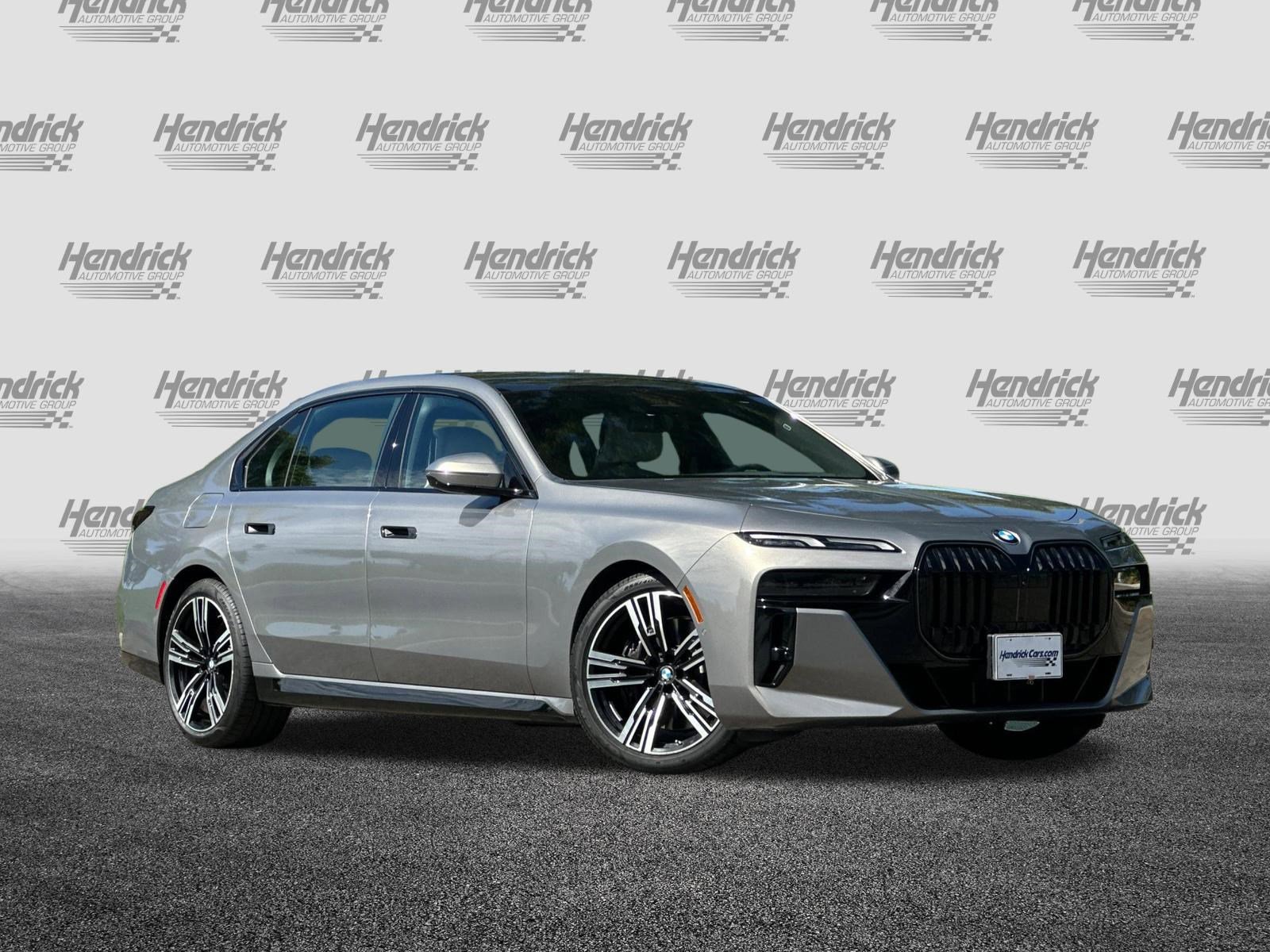 Certified 2025 BMW 740i w/ Premium Package image 2