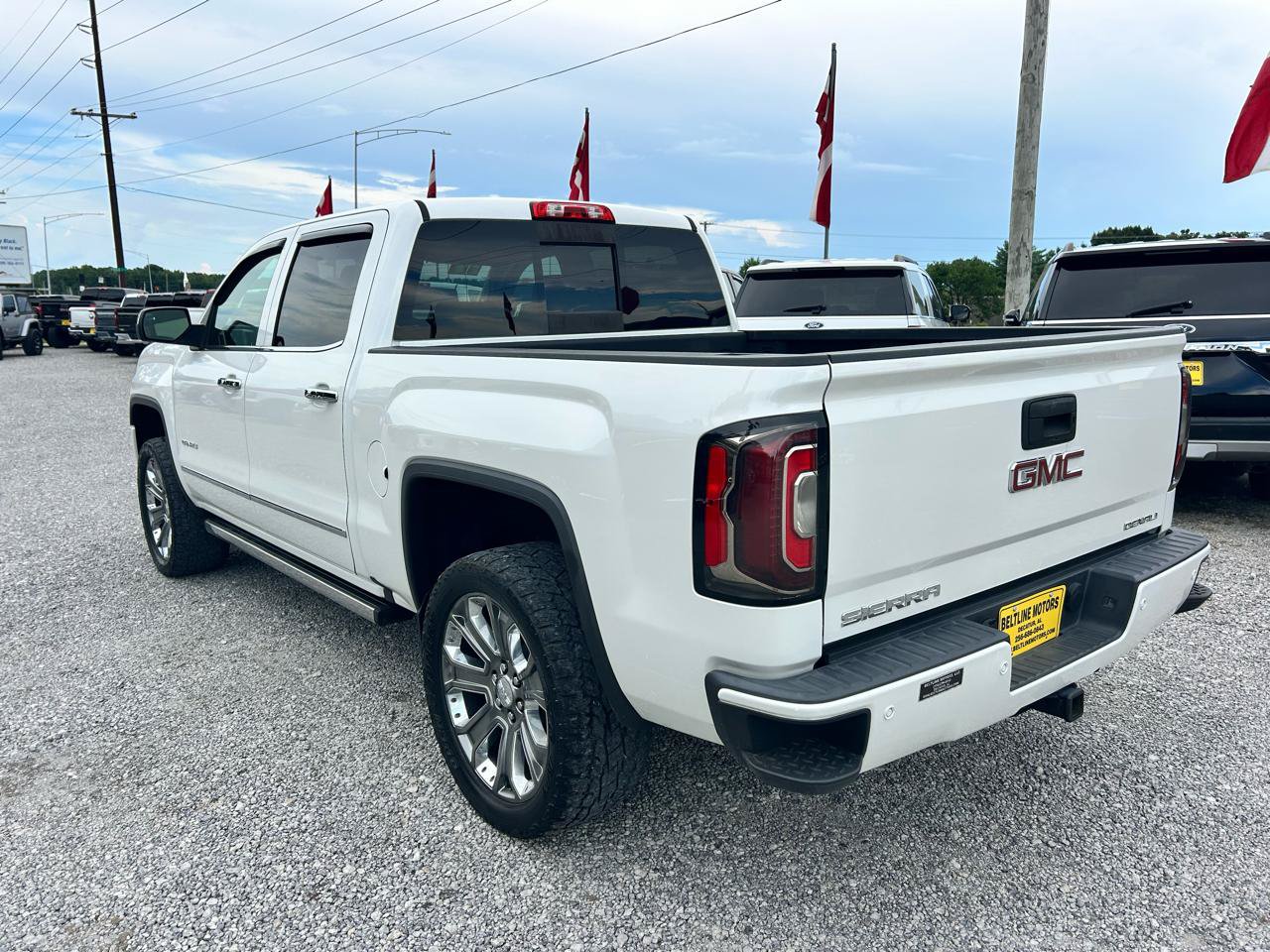 Used 2017 GMC Sierra 1500 Denali w/ Denali Ultimate Package AWD/4WD image 18