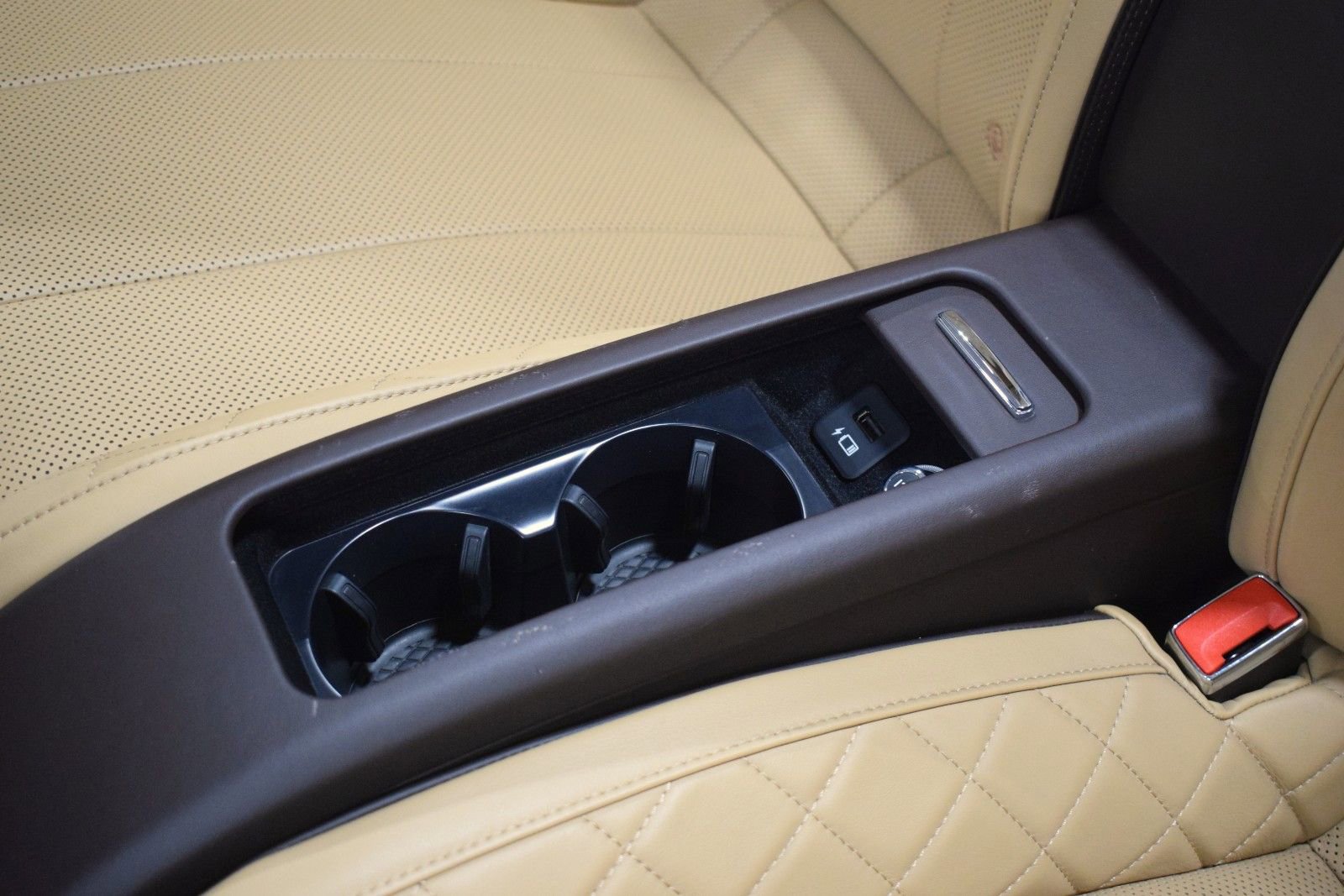 Used 2020 Bentley Continental GT image 18