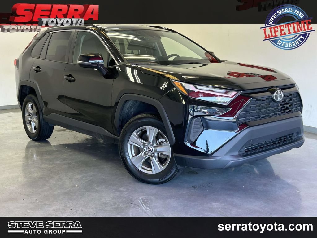 Used 2024 Toyota RAV4 XLE FWD image 1