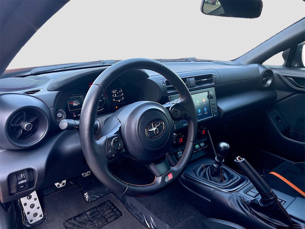 Used 2023 Toyota GR86 10th Anniversary SE image 9