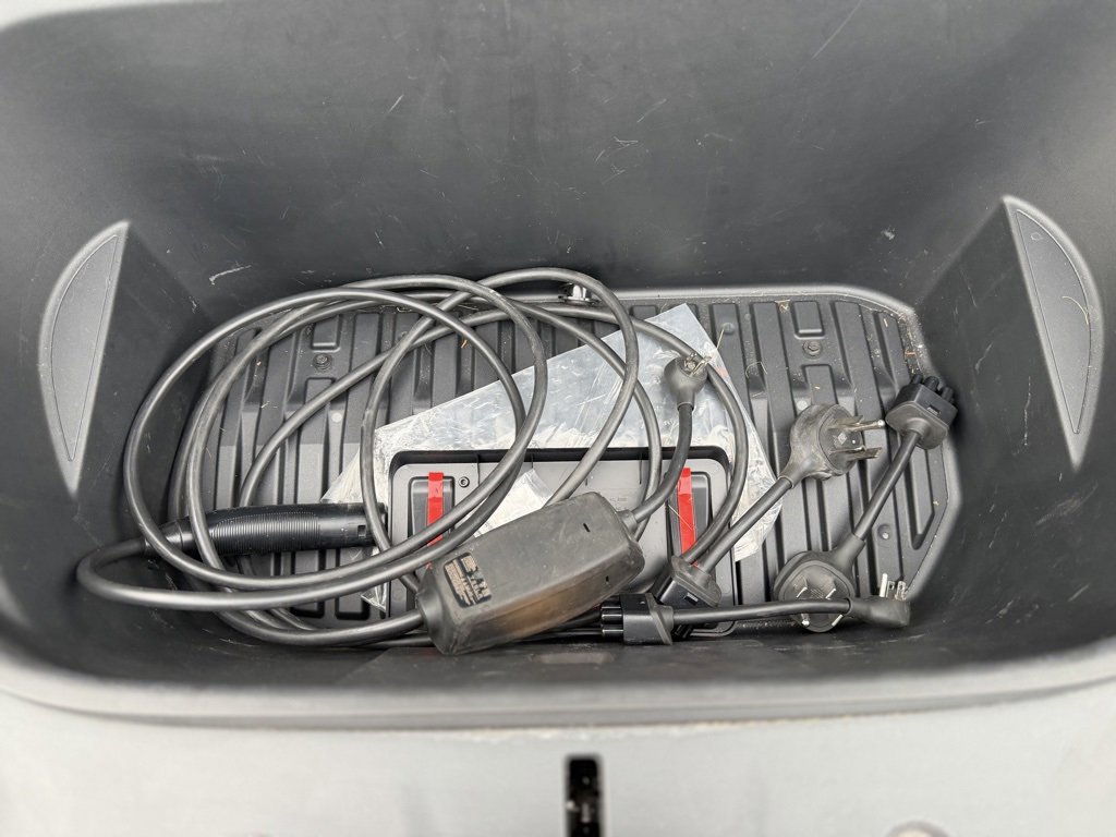 Used 2021 Tesla Model Y Performance image 6