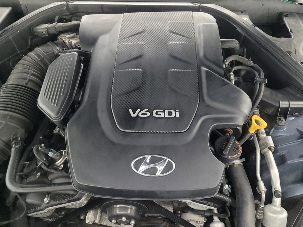 Used 2015 Hyundai Genesis 3.8 w/ Option Group 04 RWD image 30