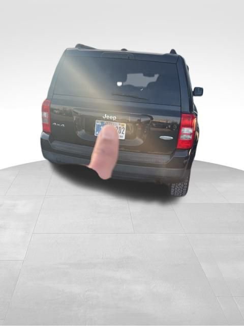 Used 2011 Jeep Patriot Latitude image 9