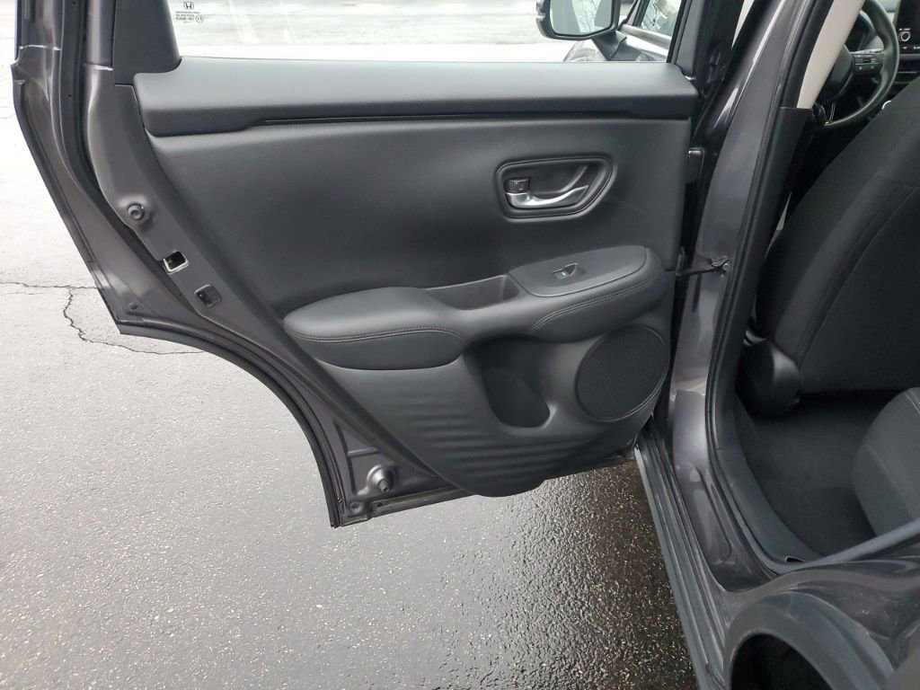 Certified 2023 Honda HR-V LX image 24