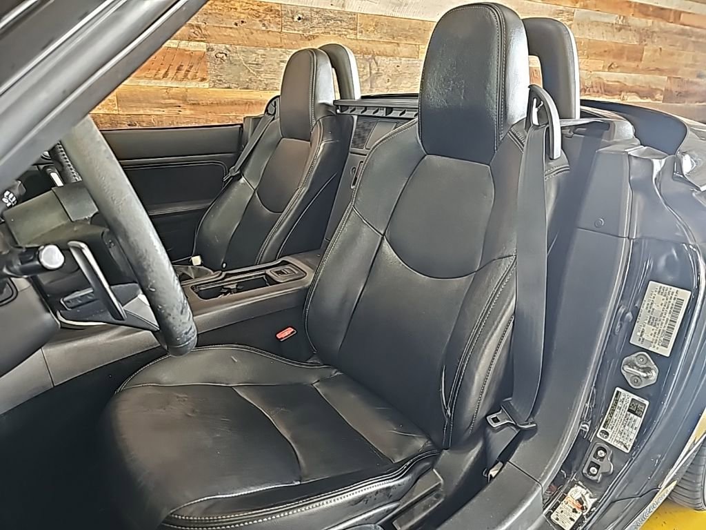 Used 2010 MAZDA MX-5 Miata Grand Touring w/ Premium Pkg image 9