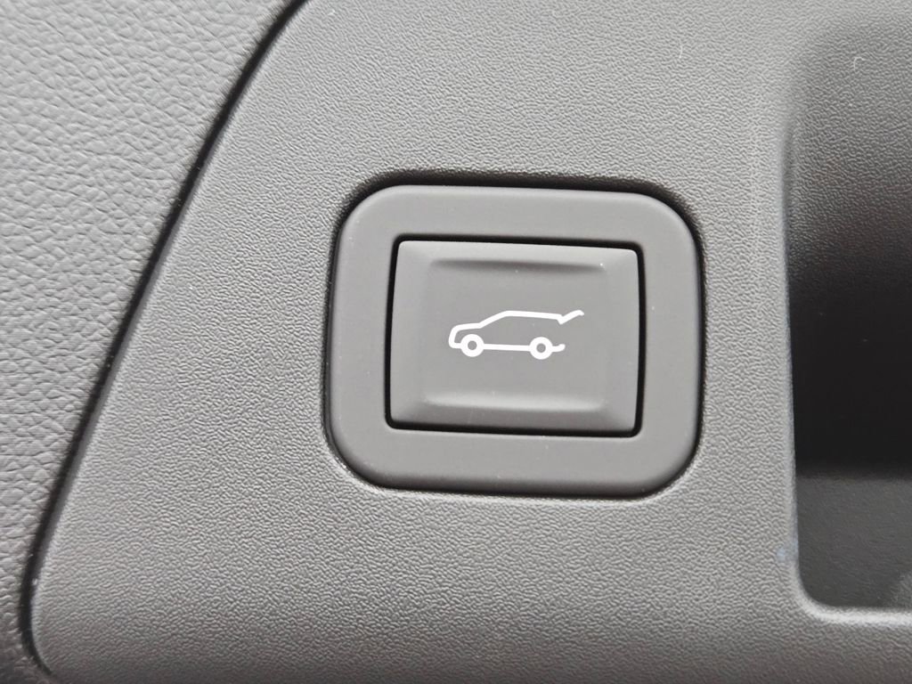 New 2025 Buick Envision Sport Touring image 14