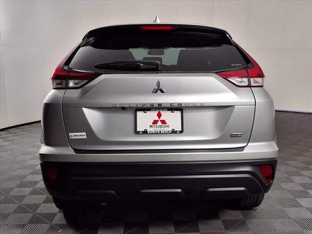 Used 2025 Mitsubishi Eclipse Cross LE AWD/4WD image 6