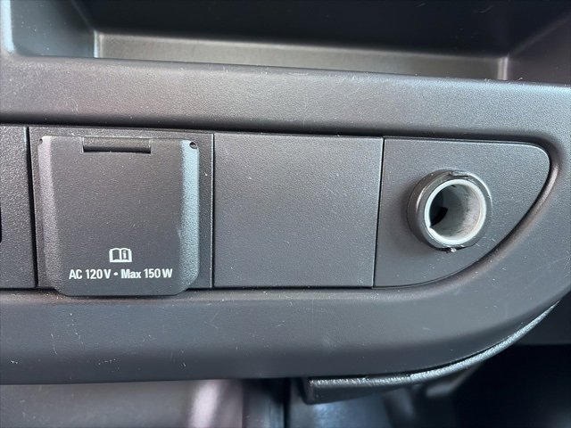 Used 2020 Chevrolet Express 3500 image 24