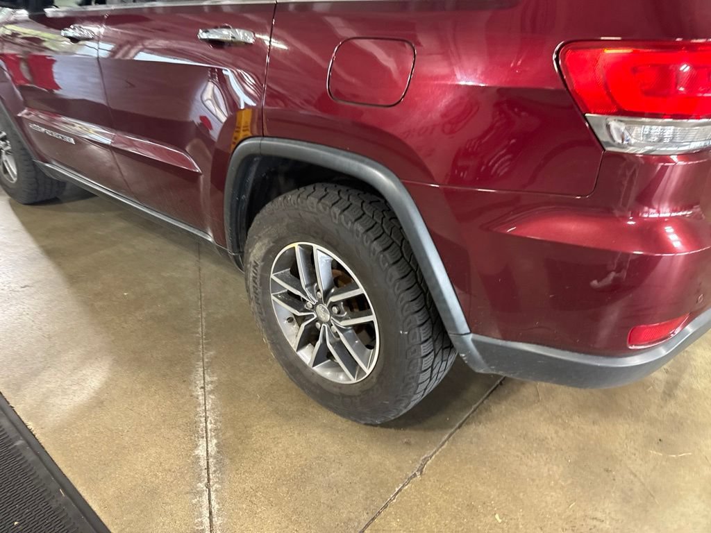 Used 2017 Jeep Grand Cherokee Limited RWD image 10