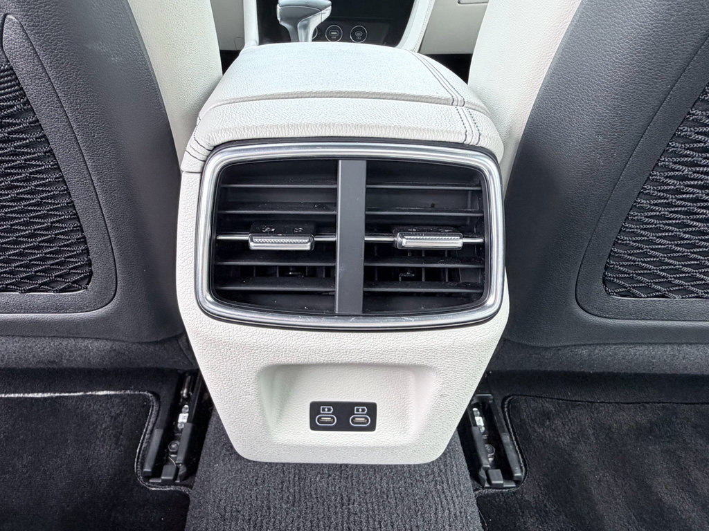 Used 2025 Genesis G70 2.5T AWD/4WD image 28