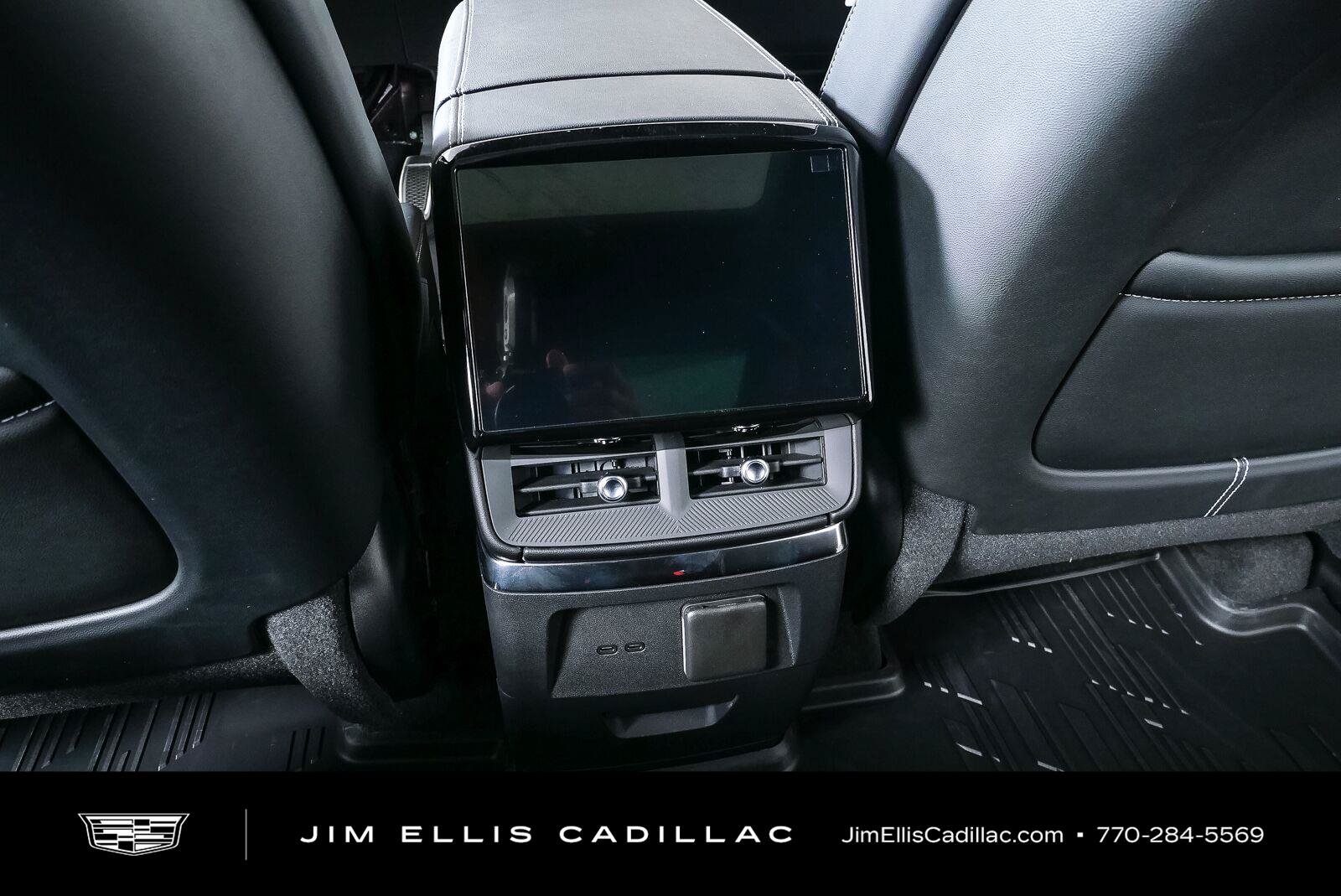 New 2027 Cadillac Vistiq Sport w/ LPO, Floor Liner Package AWD/4WD image 20