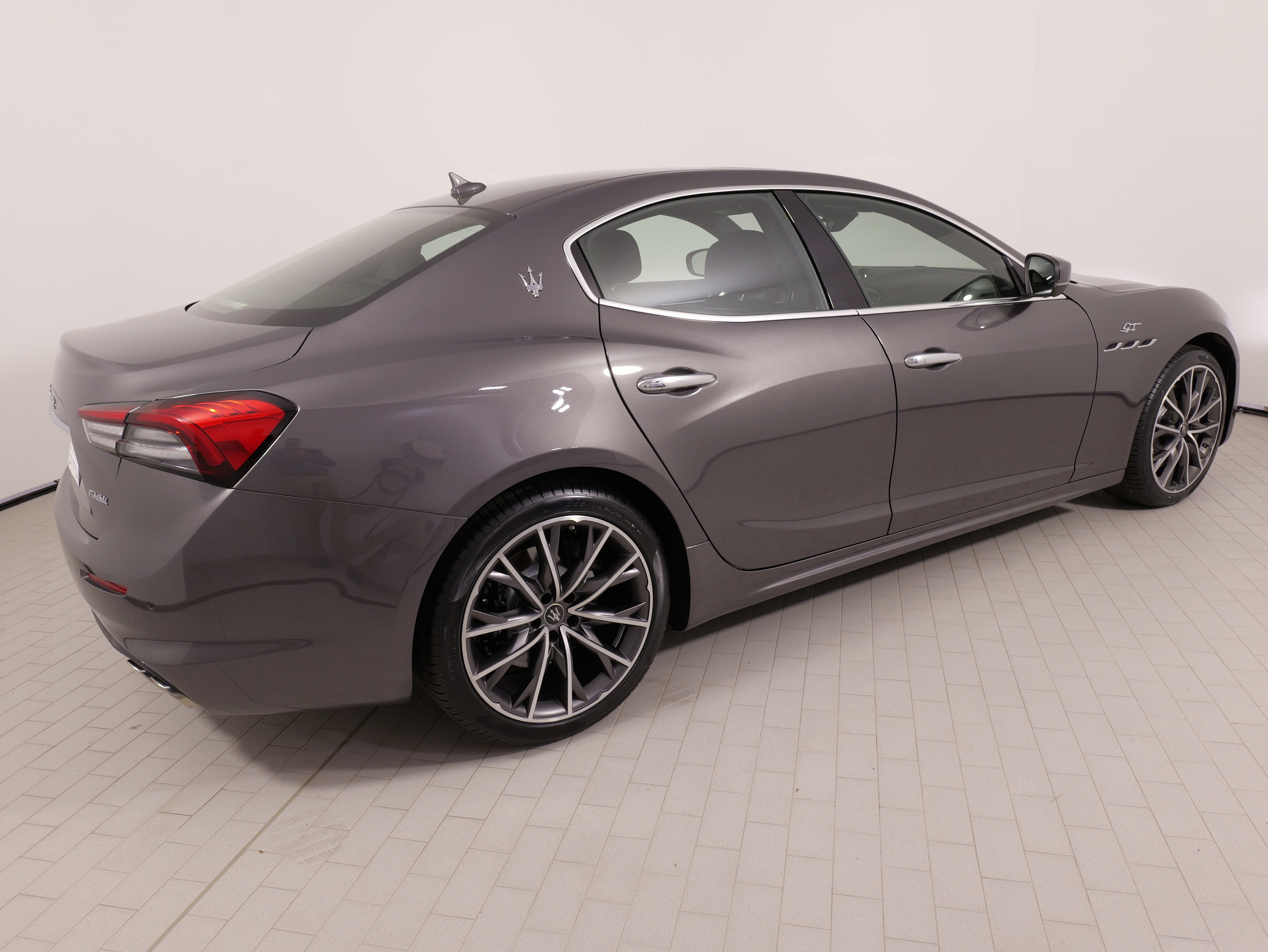 Used 2023 Maserati Ghibli GT image 10