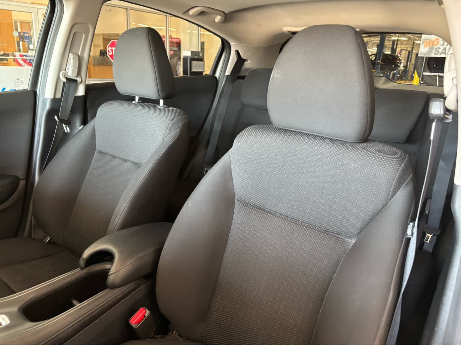 Used 2018 Honda HR-V EX image 24