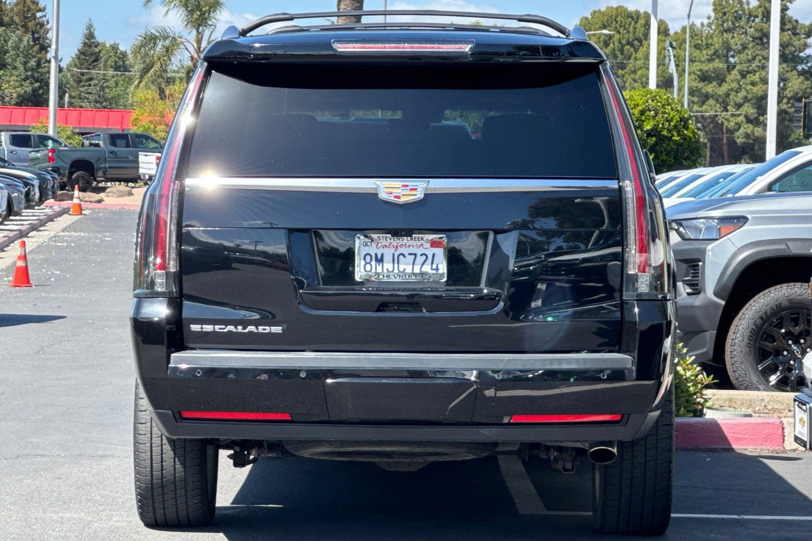 Used 2019 Cadillac Escalade ESV Platinum image 6