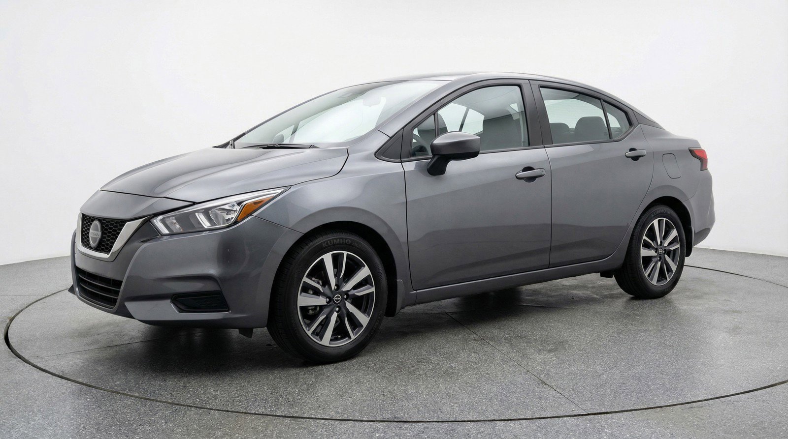 Used 2025 Nissan Versa SV FWD image 3