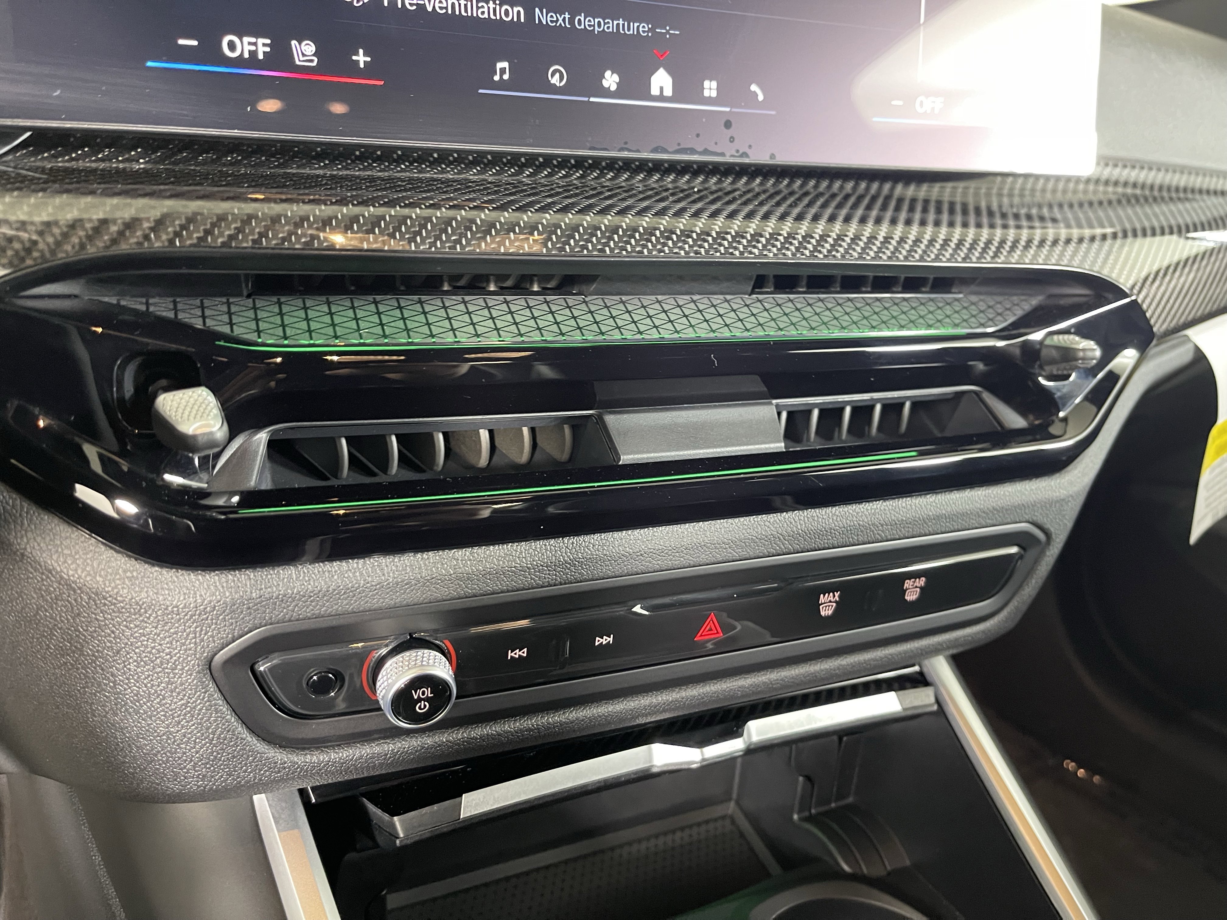 Used 2026 BMW M4 Coupe w/ Executive Package image 14