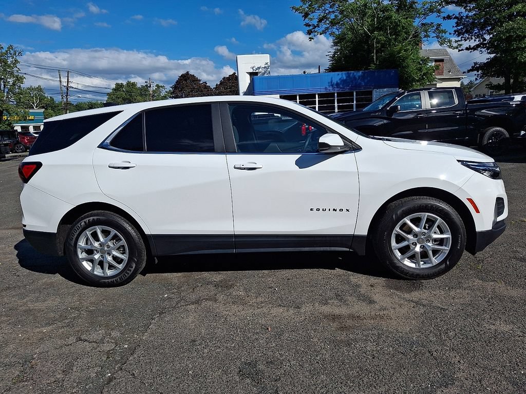 Used 2024 Chevrolet Equinox LT AWD/4WD image 9