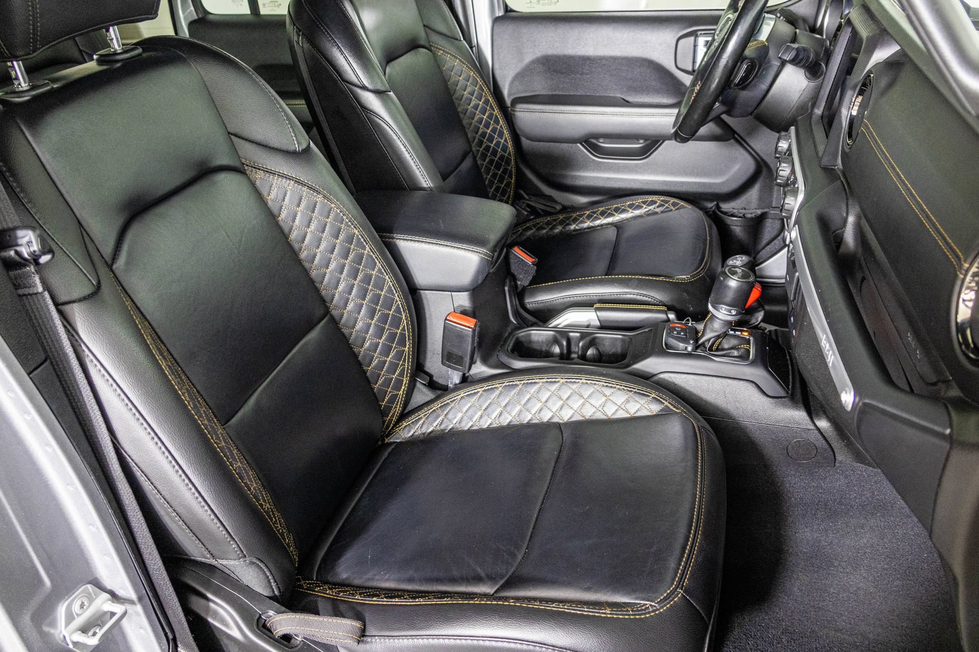 Used 2021 Jeep Wrangler Unlimited Sahara AWD/4WD image 47