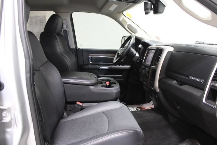 Used 2017 RAM 2500 Laramie w/ Convenience Group AWD/4WD image 24
