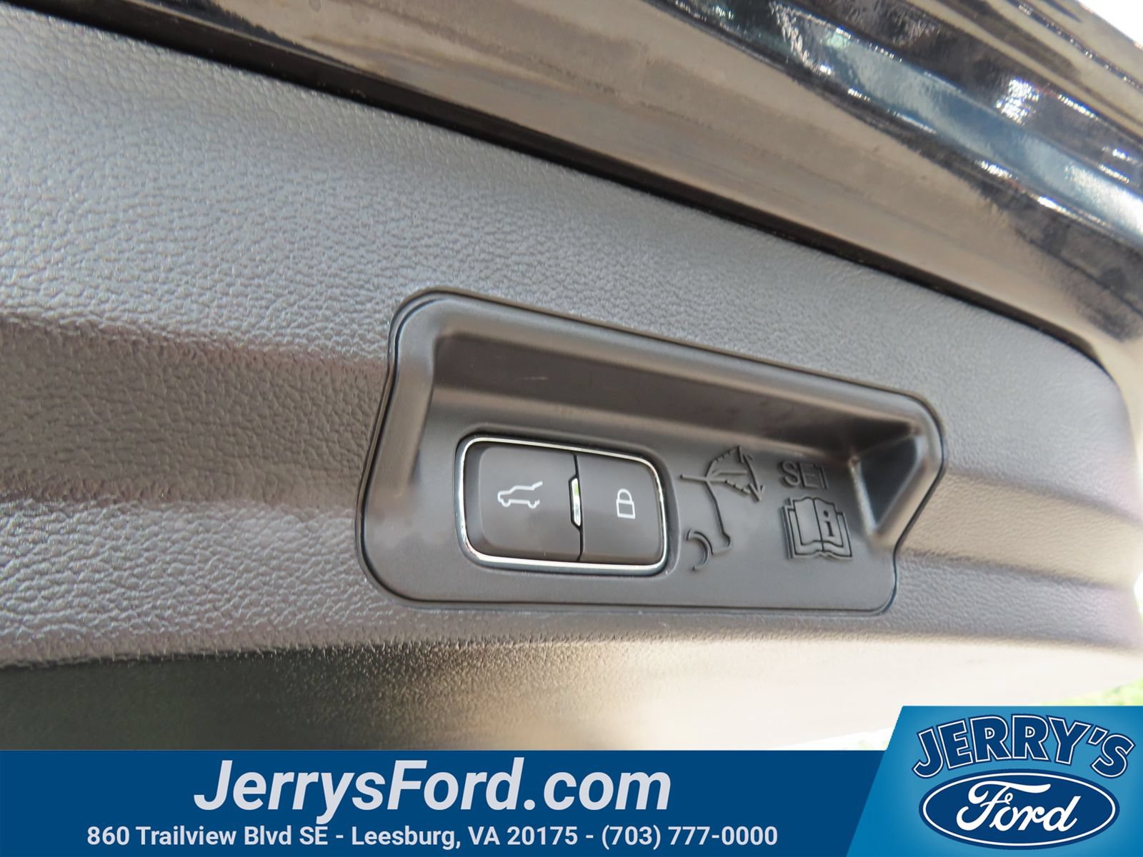 Certified 2020 Ford Explorer ST w/ Premium Technology Package AWD/4WD image 45