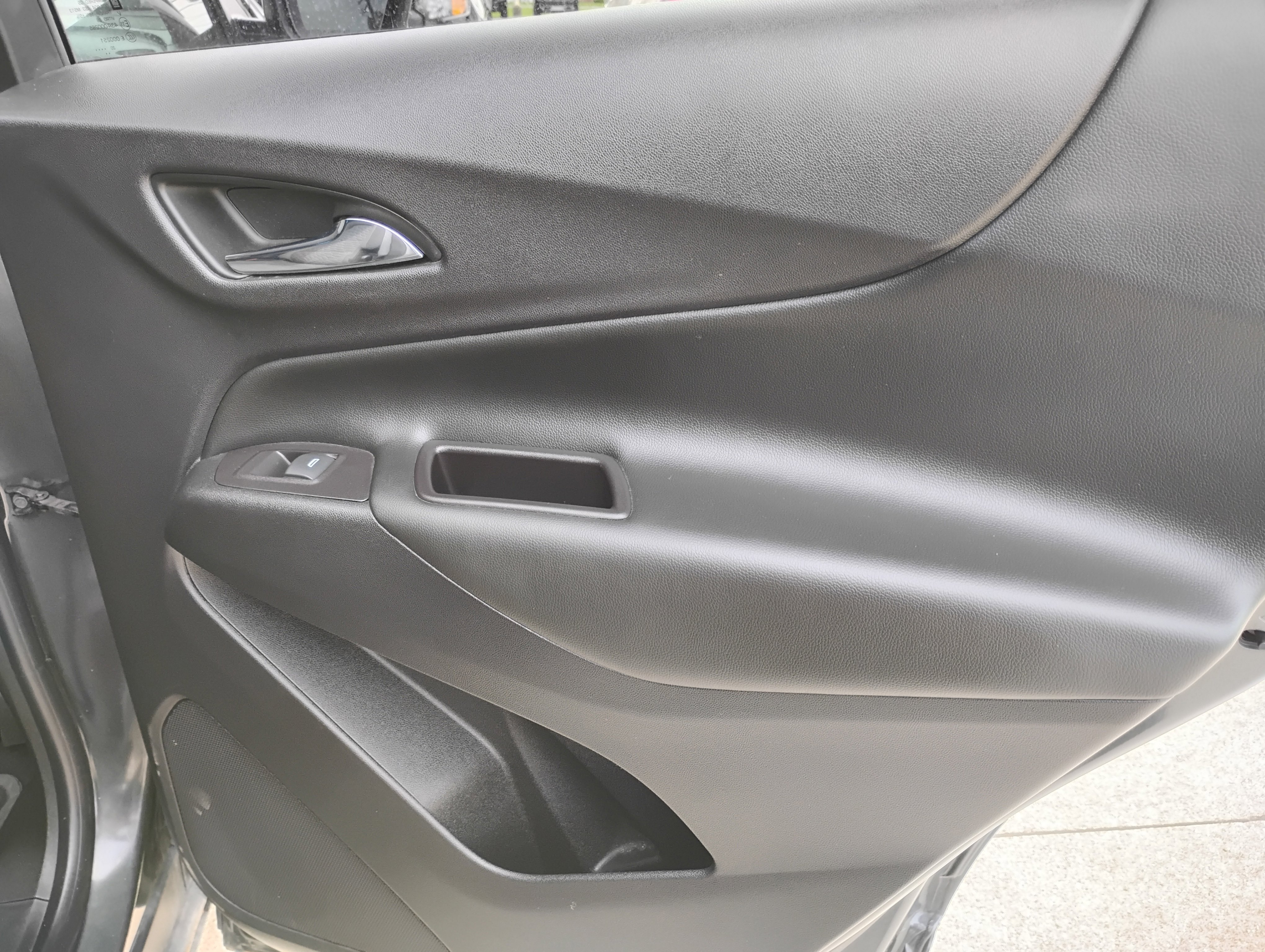 Used 2021 Chevrolet Equinox LT FWD image 21