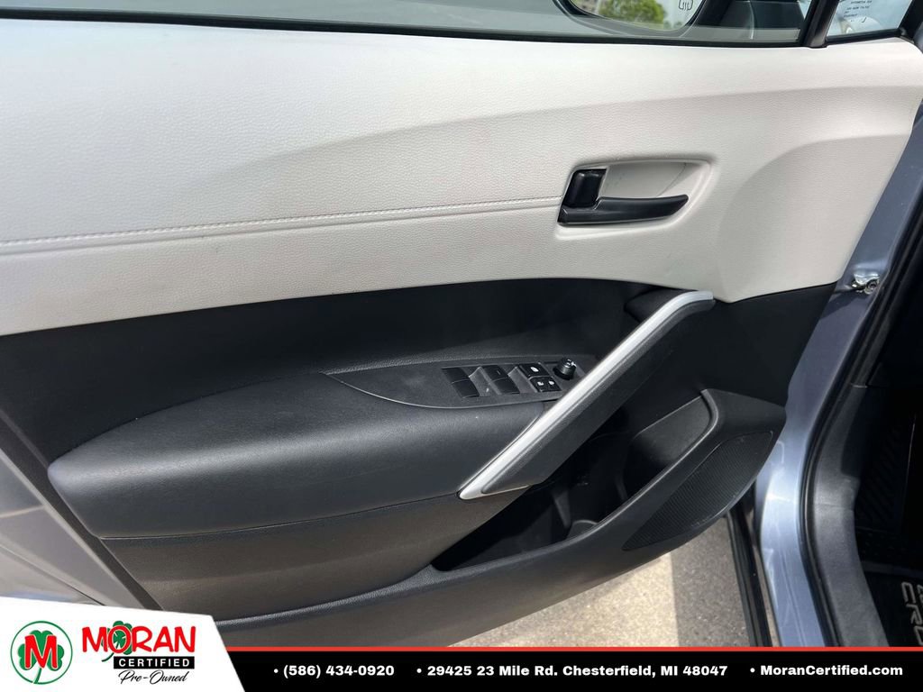 Used 2024 Toyota Corolla Cross L FWD image 14