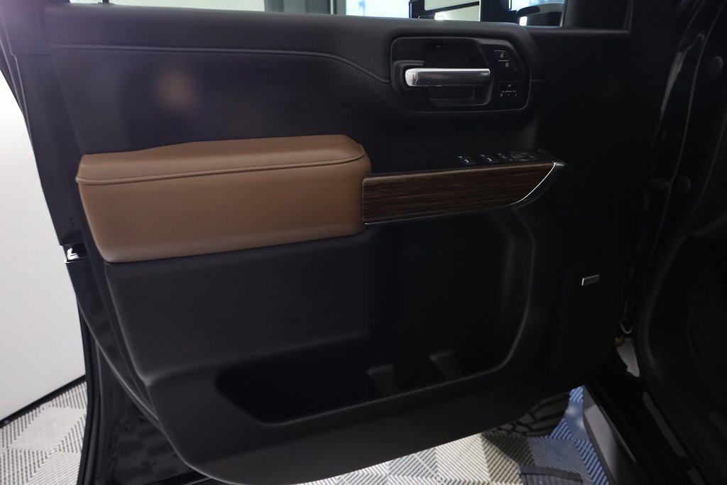 Used 2022 Chevrolet Silverado 3500 High Country w/ LPO, Hitch Package image 14