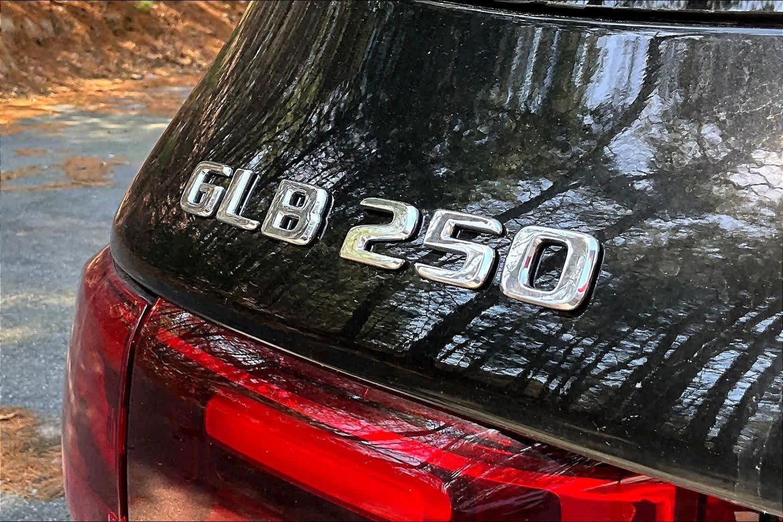 New 2026 Mercedes-Benz GLB 250 4MATIC image 7