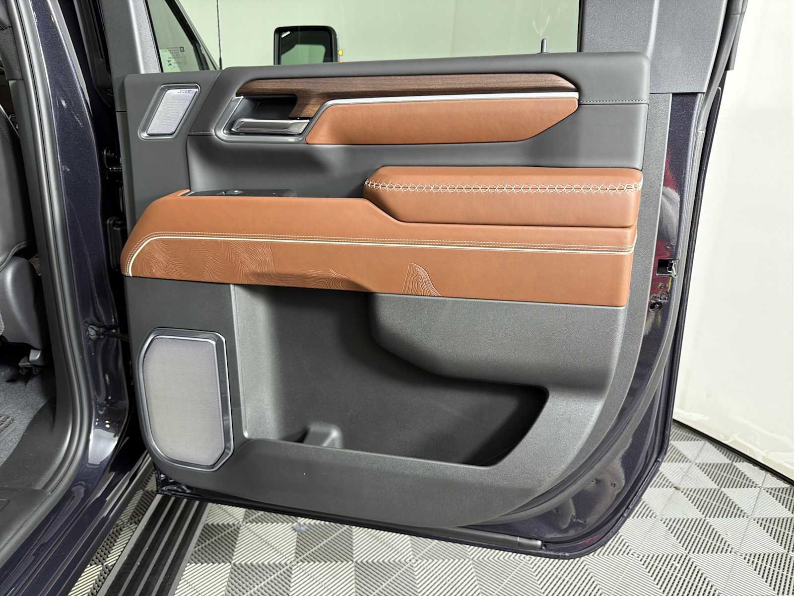 New 2026 GMC Sierra 2500 Denali Ultimate AWD/4WD image 15
