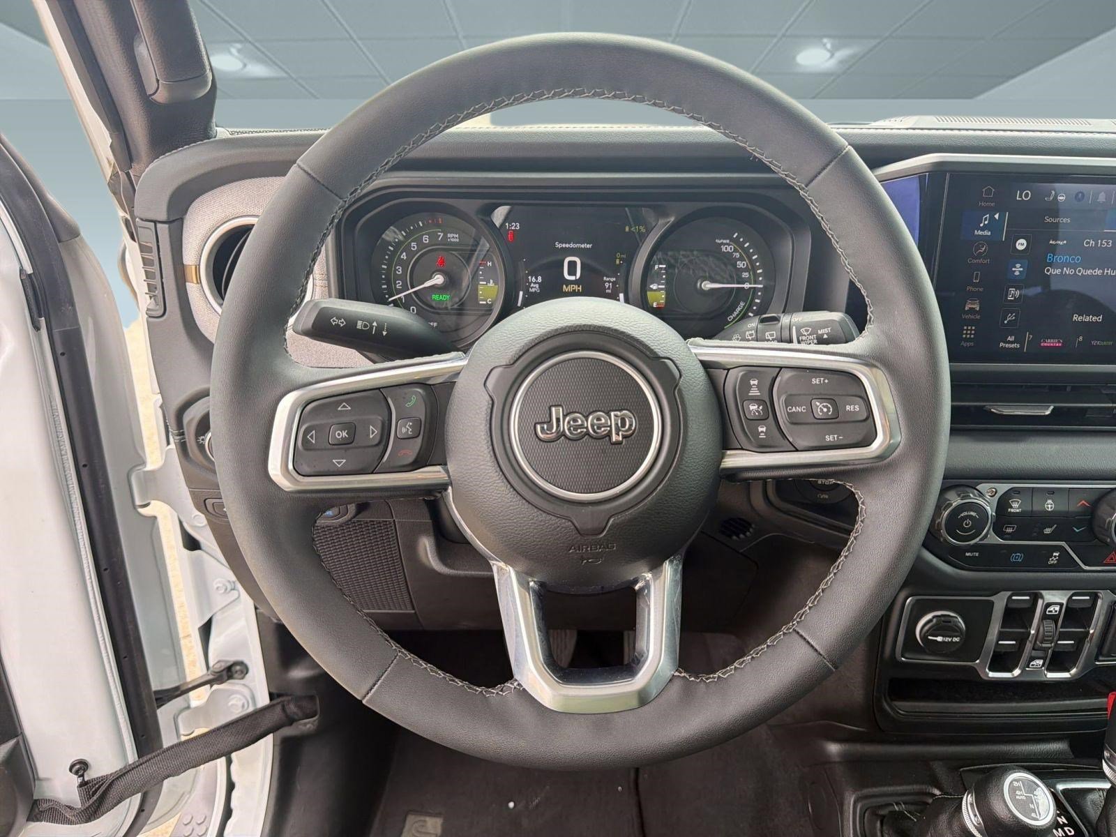 Certified 2025 Jeep Wrangler Sahara image 17