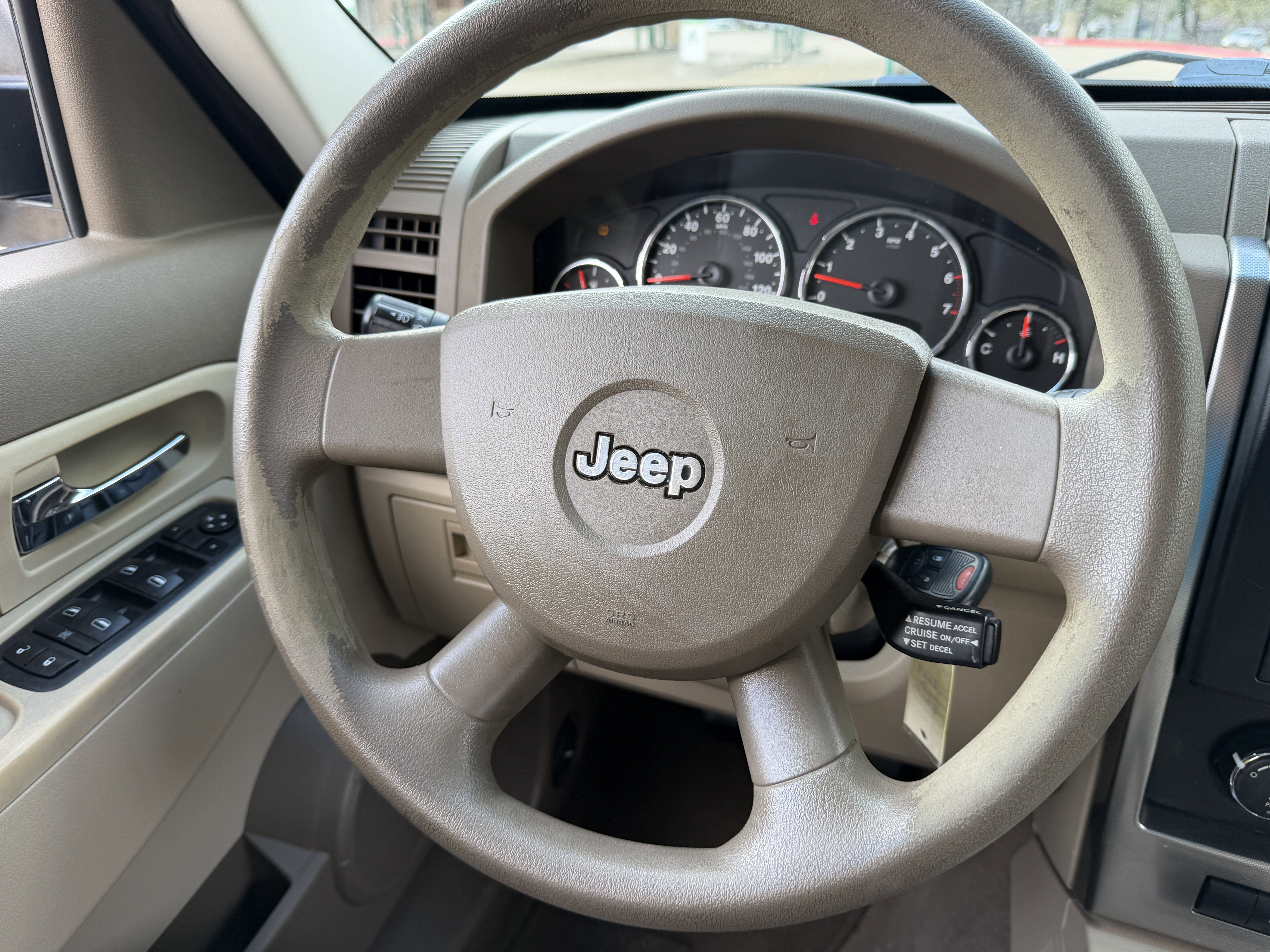 Used 2009 Jeep Liberty Sport w/ Popular Equipment Group RWD image 25